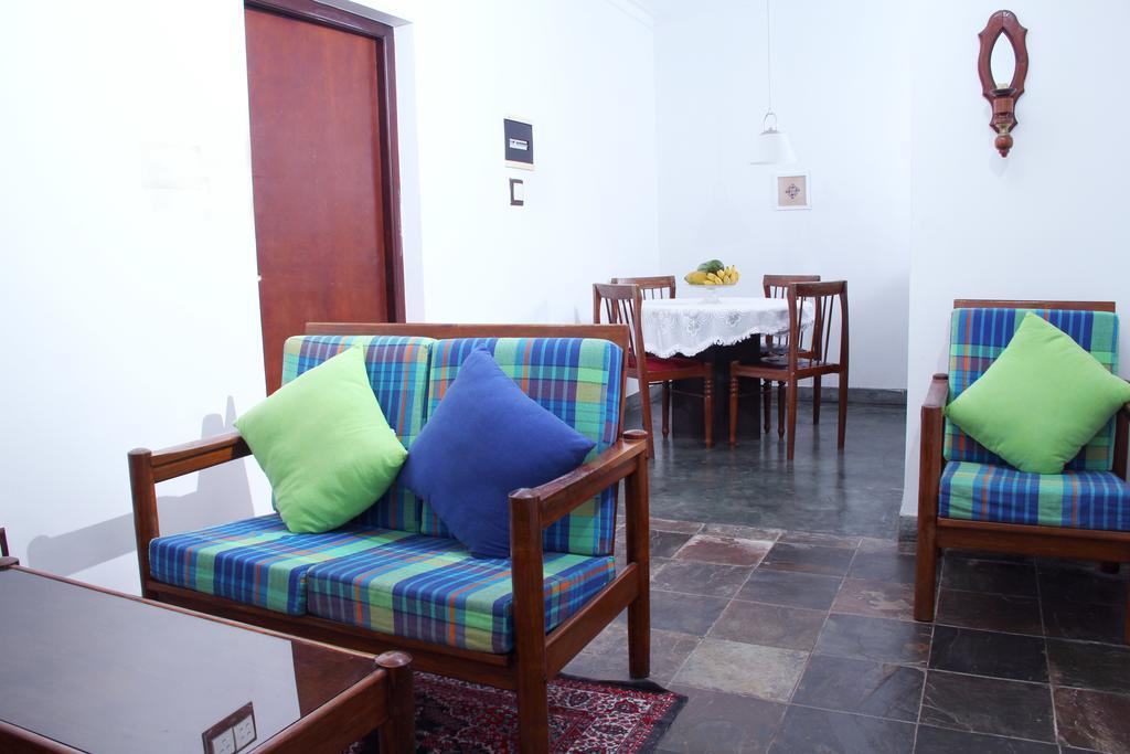 Bethel Rest Homestay Канди Екстериор снимка